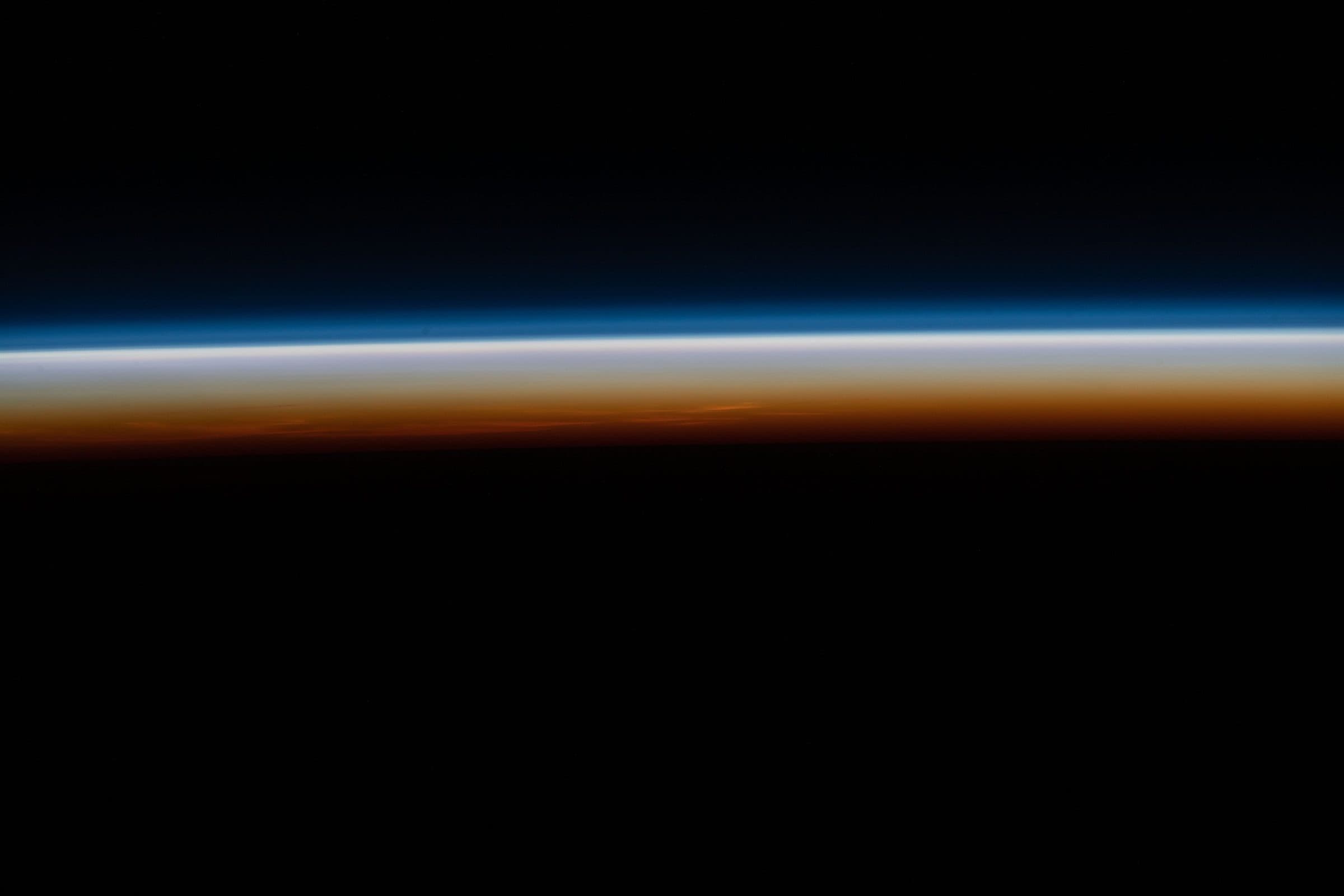 ISS-67 — The last rays of an orbital sunset